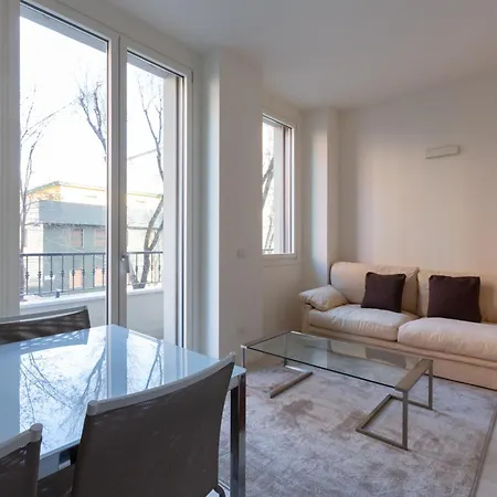 Bullona Elegant Apartment Milan Exterior photo